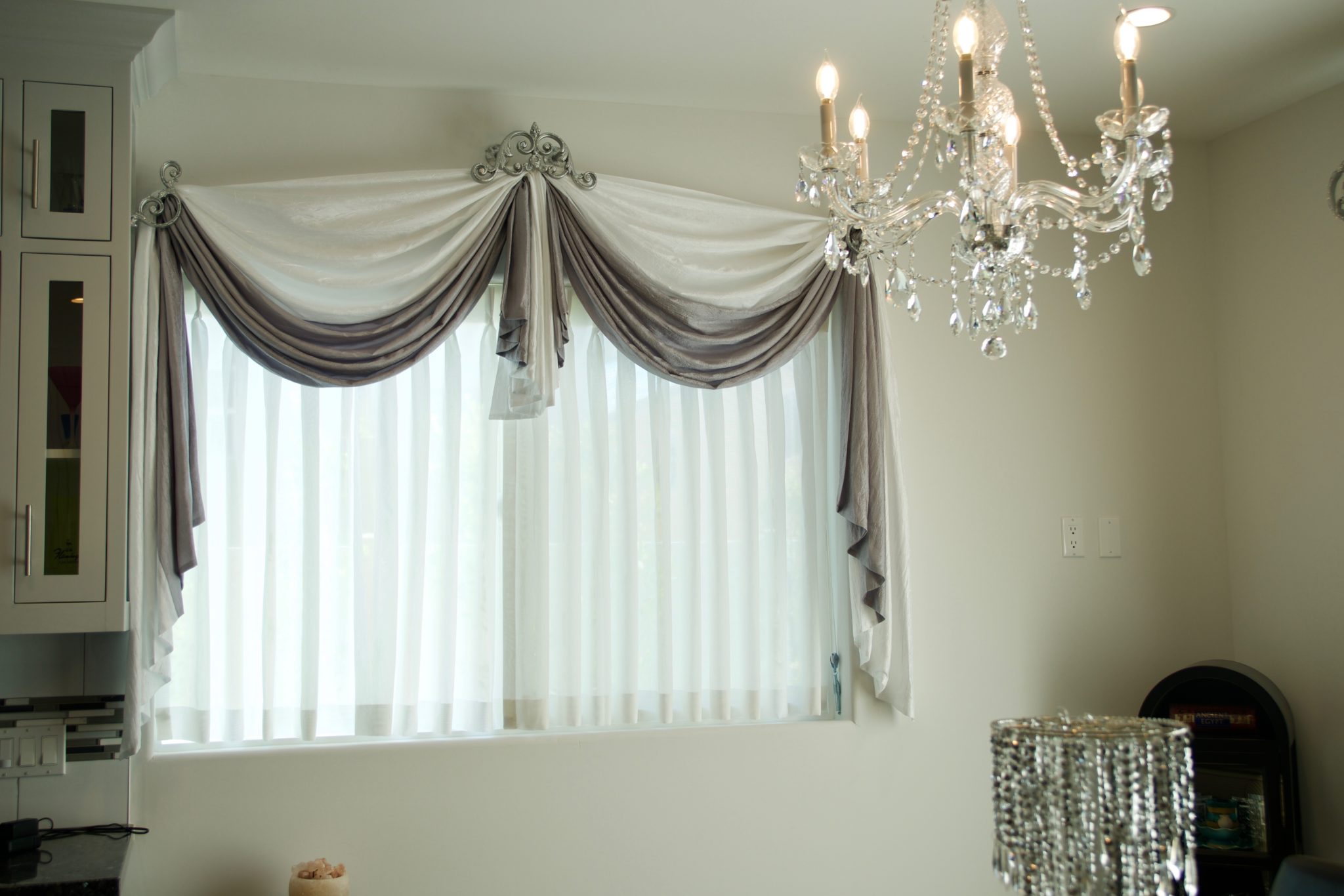 curtains with valance